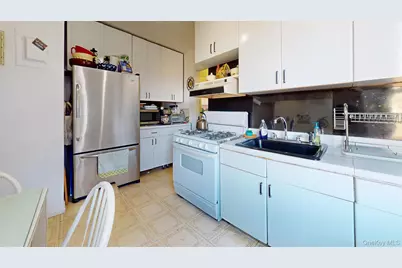 67-30 Clyde Street #7K, Forest Hills, NY 11375 - Photo 6