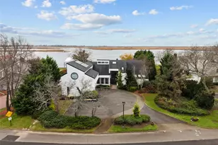 1010 Seawane Dr, Hewlett, NY 11557 - Photo 4