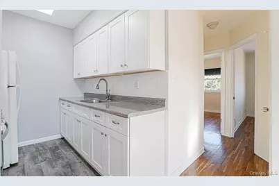 1270 Rosedale Avenue, Bronx, NY 10472 - Photo 16