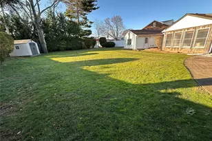 2480 Fir Ct, East Meadow, NY 11554 - Photo 30