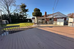 2480 Fir Ct, East Meadow, NY 11554 - Photo 26