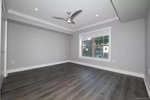 100 Glen St, Glen Cove, NY 11542 - Photo 4