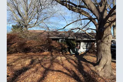201 Frost Pond Road, Glen Cove, NY 11542 - Photo 2