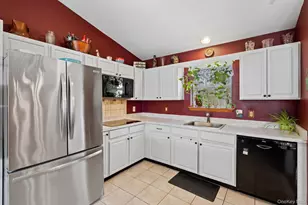 171 E Rd, Wallkill, NY 12589 - Photo 2