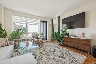 855 E Broadway #4G, Long Beach, NY 11561 - Photo 1