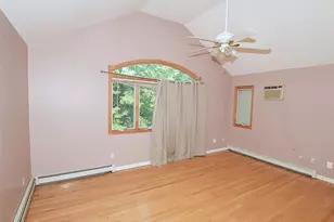 2 Aster Dr, New Hyde Park, NY 11040 - Photo 12