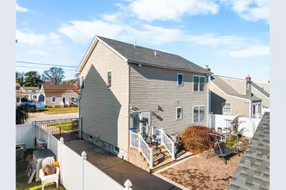 2421 Atlantic Boulevard, Wantagh, NY 11793 - Photo 22