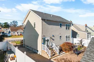 2421 Atlantic Blvd, Wantagh, NY 11793 - Photo 22