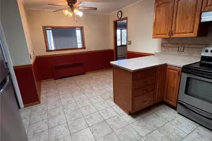 210 Schoenfeld Blvd, Patchogue, NY 11772 - Photo 6