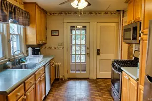 64 Ketewamoke Ave, Babylon, NY 11702 - Photo 18