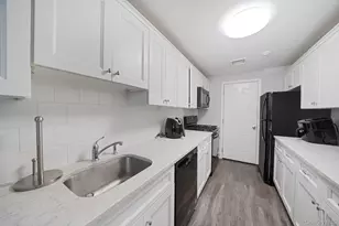 268 Brettonwoods Dr, Coram, NY 11727 - Photo 10