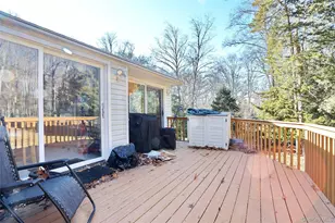 160 Pascack Rd, Chestnut Ridge, NY 10965 - Photo 24