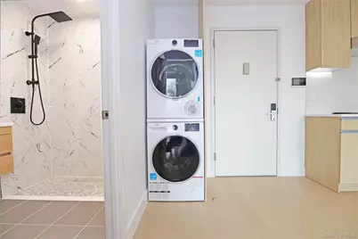 15002 Northern Bloulevard #3F, Flushing, NY 11354 - Photo 8