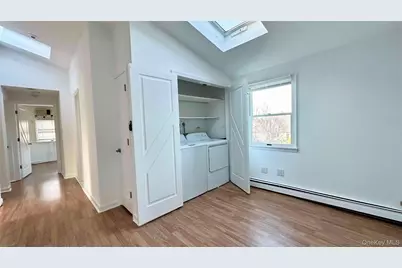 34 Marksman Lane, Levittown, NY 11756 - Photo 8