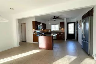 34 Marksman Ln, Levittown, NY 11756 - Photo 2