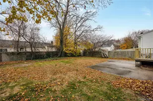 842 Brook St, West Babylon, NY 11704 - Photo 16