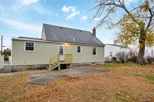 842 Brook St, West Babylon, NY 11704 - Photo 10