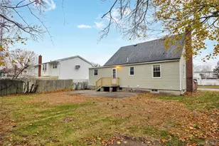 842 Brook St, West Babylon, NY 11704 - Photo 14