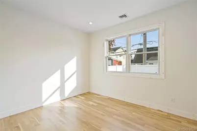 81 Bayview Avenue, Massapequa, NY 11758 - Photo 22