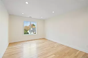 81 Bayview Ave, Massapequa, NY 11758 - Photo 24