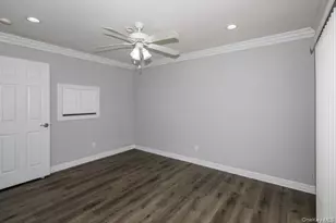 342 Lake Pointe Dr, Middle Island, NY 11953 - Photo 8