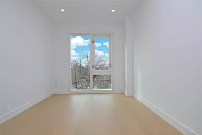 15002 Northern Bloulevard #3G, Flushing, NY 11354 - Photo 6