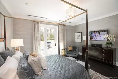 3000 Royal Court #3211, North Hills, NY 11040 - Photo 12