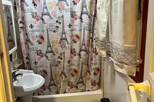 35 Randolph St, Yonkers, NY 10705 - Photo 8