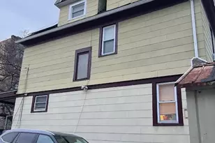 35 Randolph St, Yonkers, NY 10705 - Photo 2