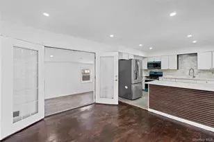 10 S 30th St, Wyandanch, NY 11798 - Photo 12