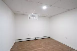 10 S 30th St, Wyandanch, NY 11798 - Photo 34