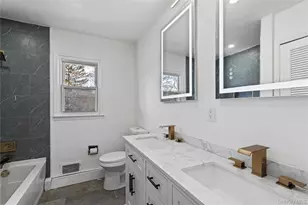 10 S 30th St, Wyandanch, NY 11798 - Photo 20