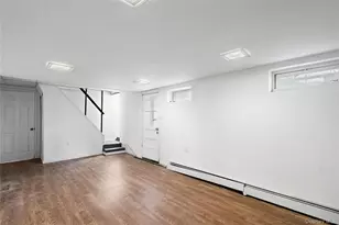 10 S 30th St, Wyandanch, NY 11798 - Photo 32