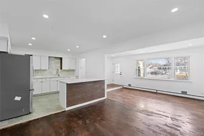 10 S 30th Street, Wyandanch, NY 11798 - Photo 18