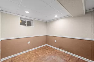 247-23 91st Ave, Bellerose, NY 11426 - Photo 24