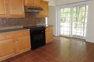 24 Sedgewick Rd, Poughkeepsie, NY 12603 - Photo 10