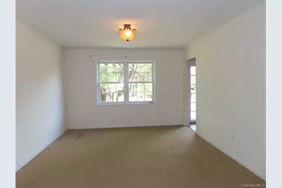 24 Sedgewick Road, Poughkeepsie, NY 12603 - Photo 8