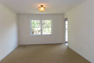 24 Sedgewick Rd, Poughkeepsie, NY 12603 - Photo 8