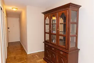 266 Pelham Rd, New Rochelle, NY 10805 - Photo 4