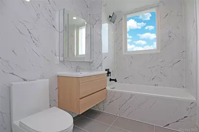 15002 Northern Bloulevard #4G, Flushing, NY 11354 - Photo 12