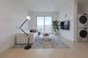 15002 Northern Bloulevard, Flushing, NY 11354 - Photo 8