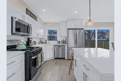 10514 Van Wyck Expressway, Richmond Hill, NY 11419 - Photo 10