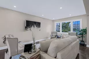 105-14 Van Wyck Expy, Richmond Hill, NY 11419 - Photo 4