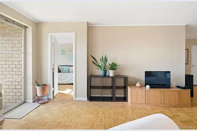 11 Park Avenue #6V, Mount Vernon, NY 10550 - Photo 6