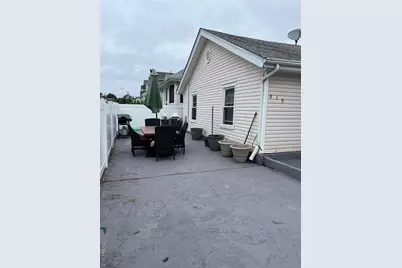 615 W Walnut Street, Long Beach, NY 11561 - Photo 8