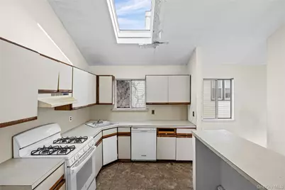 259 W Hudson Street, Long Beach, NY 11561 - Photo 12