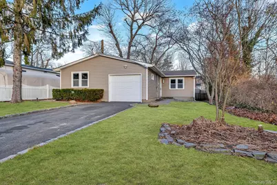 21 John Drive, Farmingville, NY 11738 - Photo 2