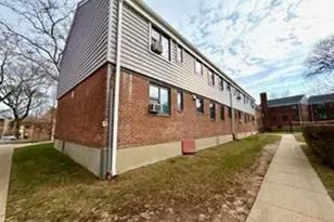 67-20 218th St, Bayside, NY 11364 - Photo 14