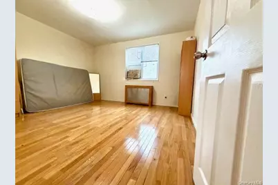 67-20 218 Street #Lower, Bayside, NY 11364 - Photo 6