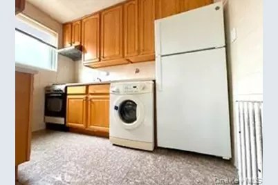 67-20 218 Street #Lower, Bayside, NY 11364 - Photo 4